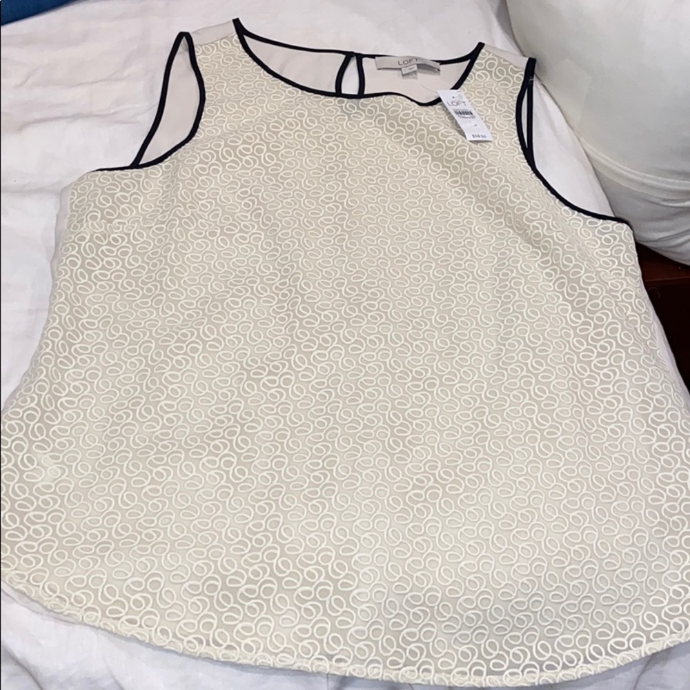 Mixed media tank shell top Large Loft NWT